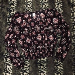 Long Sleeved Patterned Crop Top